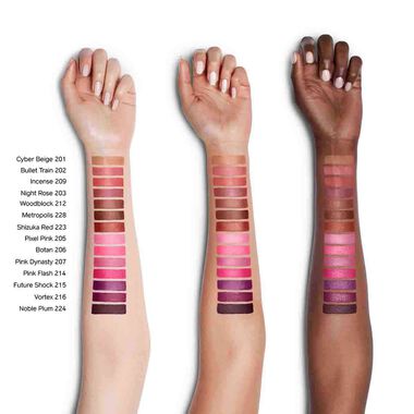 faces visionairy gel lipstick